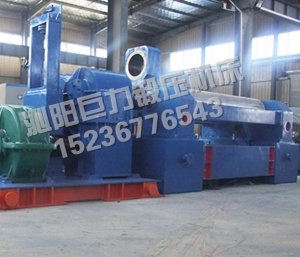 液壓對(duì)稱(chēng)式三輥卷板機(jī)